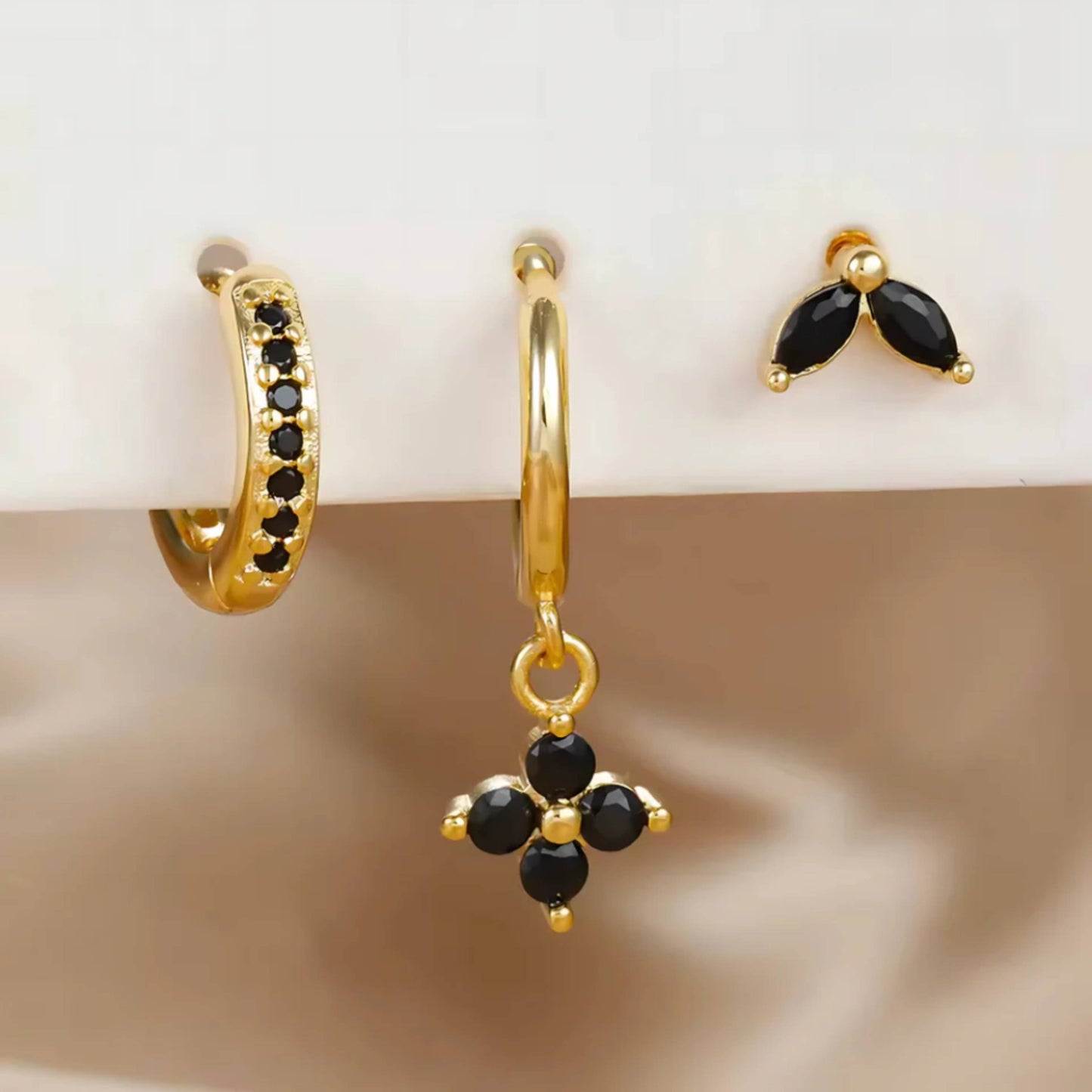 OLIVIA EARRING SET