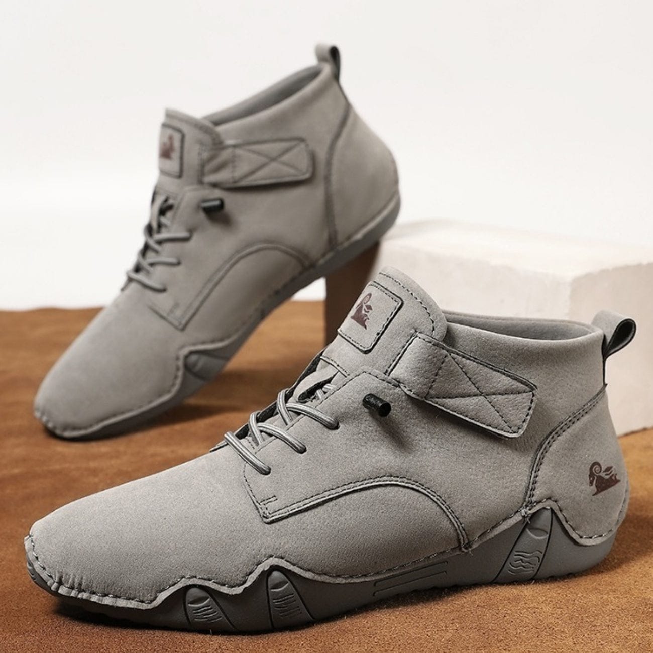 Men’s Waterproof Barefoot Hiking Boots – High-Top Soft Leather Outdoor Walking Shoes