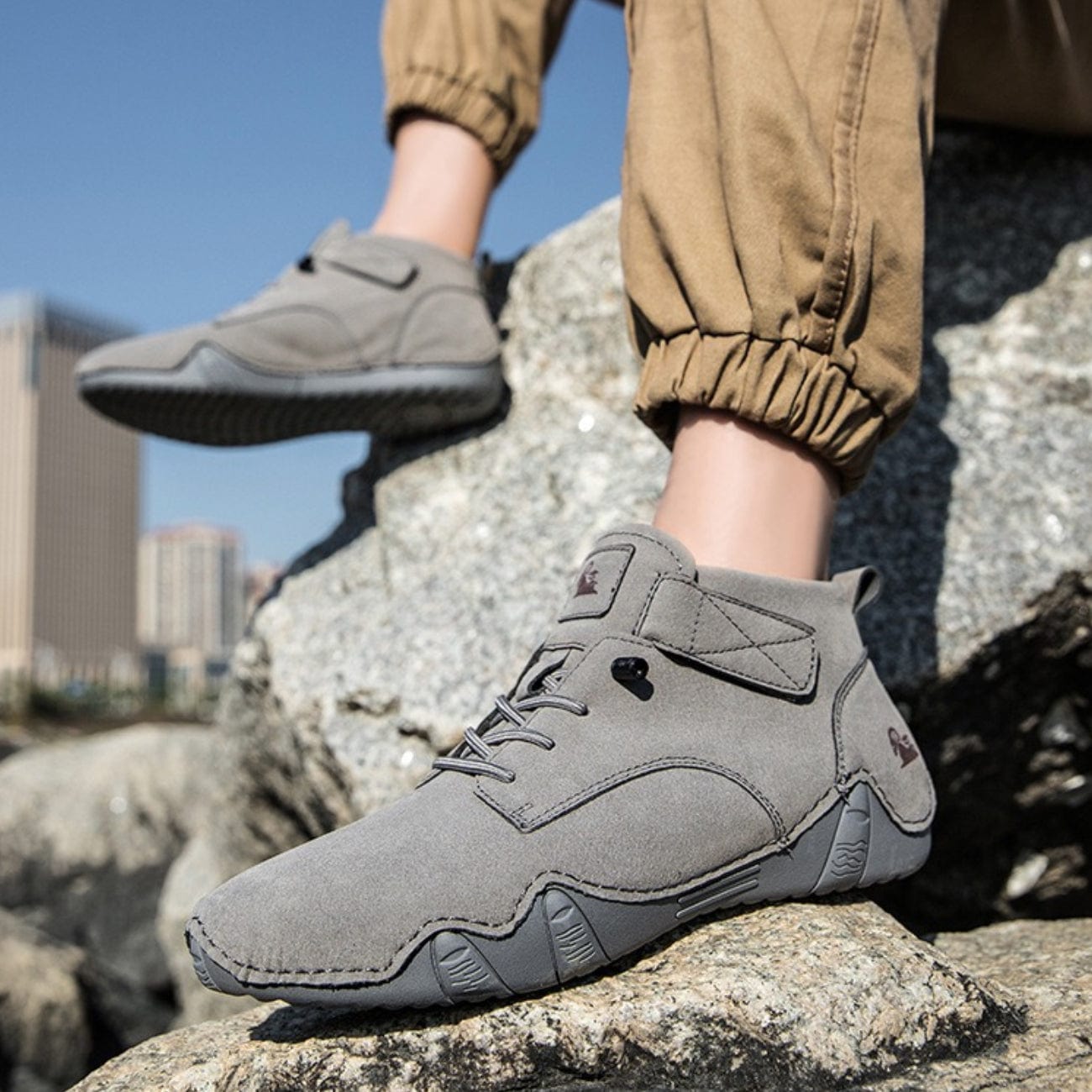 Men’s Waterproof Barefoot Hiking Boots – High-Top Soft Leather Outdoor Walking Shoes