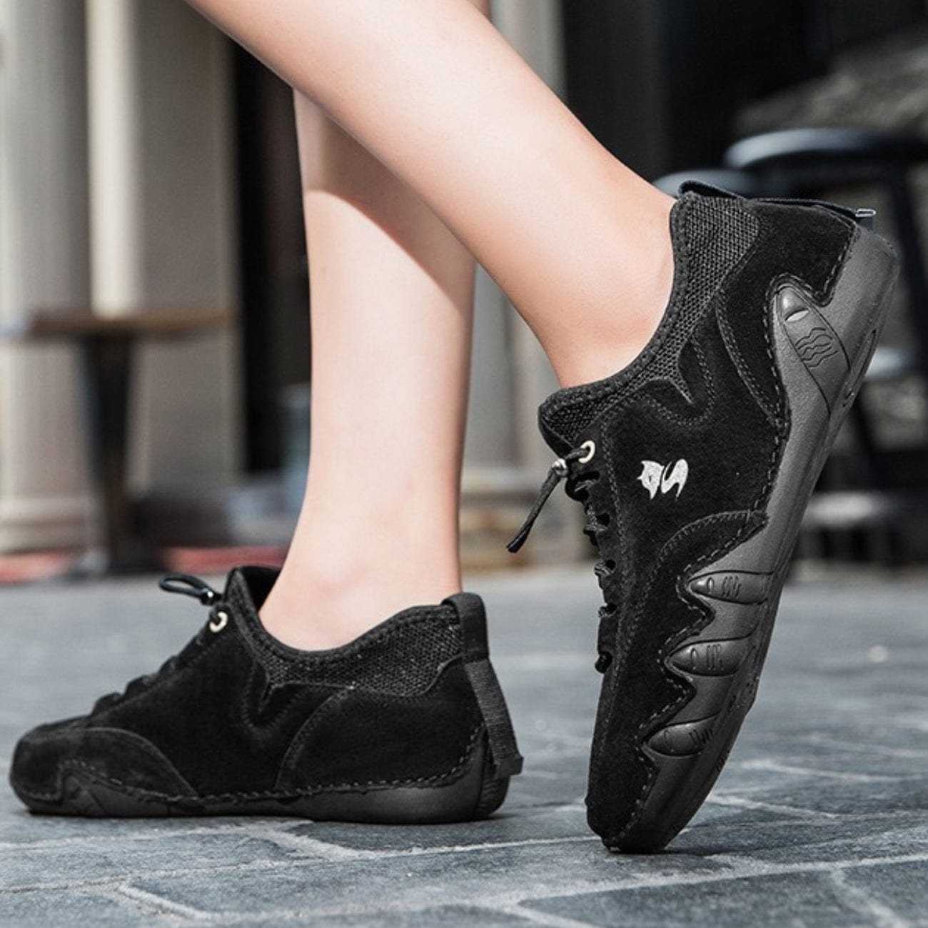 Women’s Waterproof Barefoot Outdoor Shoes – Leather Minimalist Hiking & Driving Sneakers D801