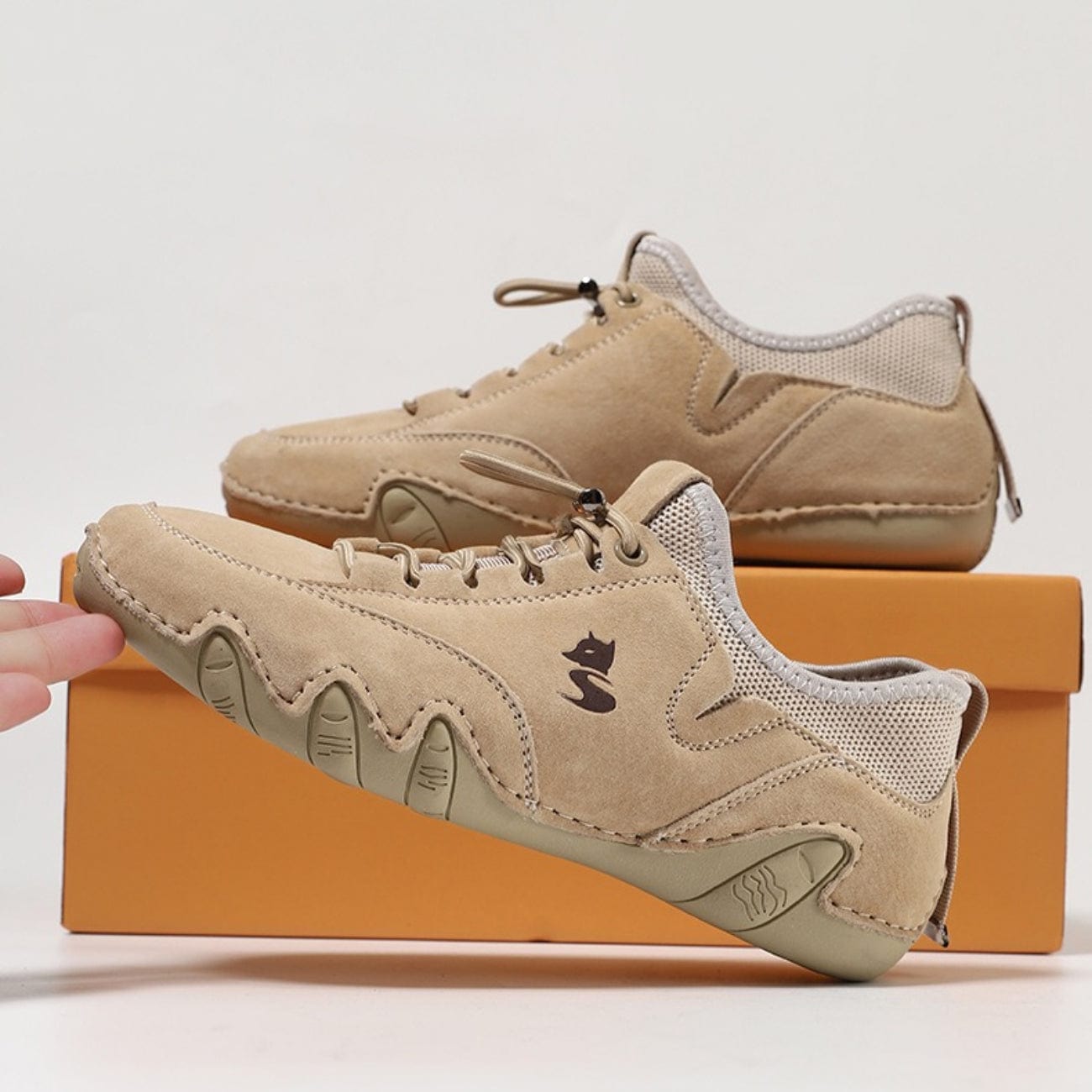 Women’s Waterproof Barefoot Outdoor Shoes – Leather Minimalist Hiking & Driving Sneakers D801