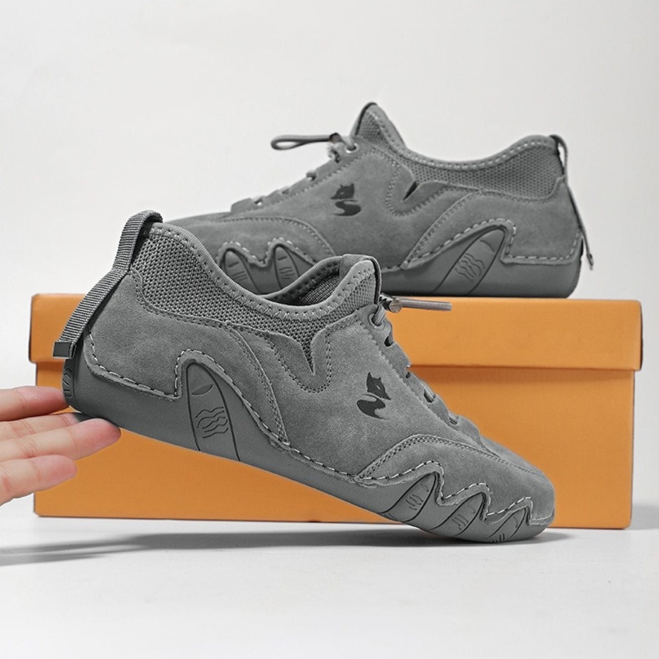 Women’s Waterproof Barefoot Outdoor Shoes – Leather Minimalist Hiking & Driving Sneakers D801