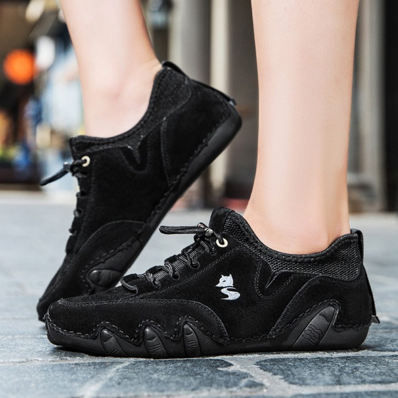 Women’s Waterproof Barefoot Outdoor Shoes – Leather Minimalist Hiking & Driving Sneakers D801