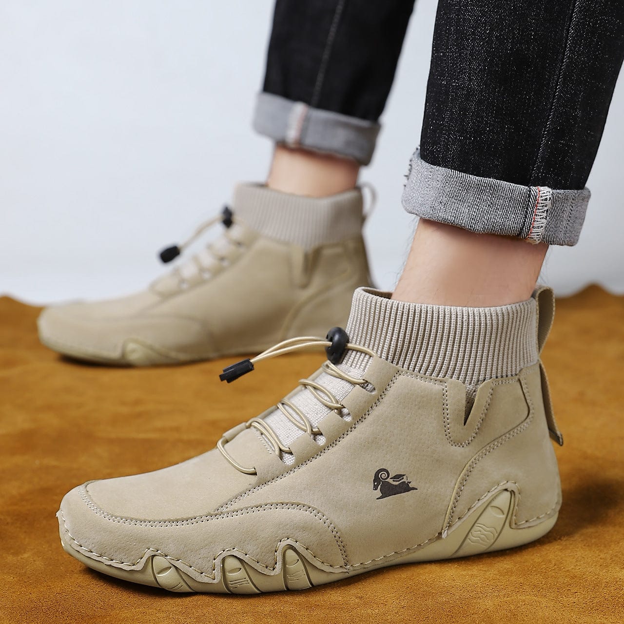 Men’s Lightweight Waterproof Leather Outdoor Walking Shoes – Comfortable High-Top Soft Barefoot Hiking Boots