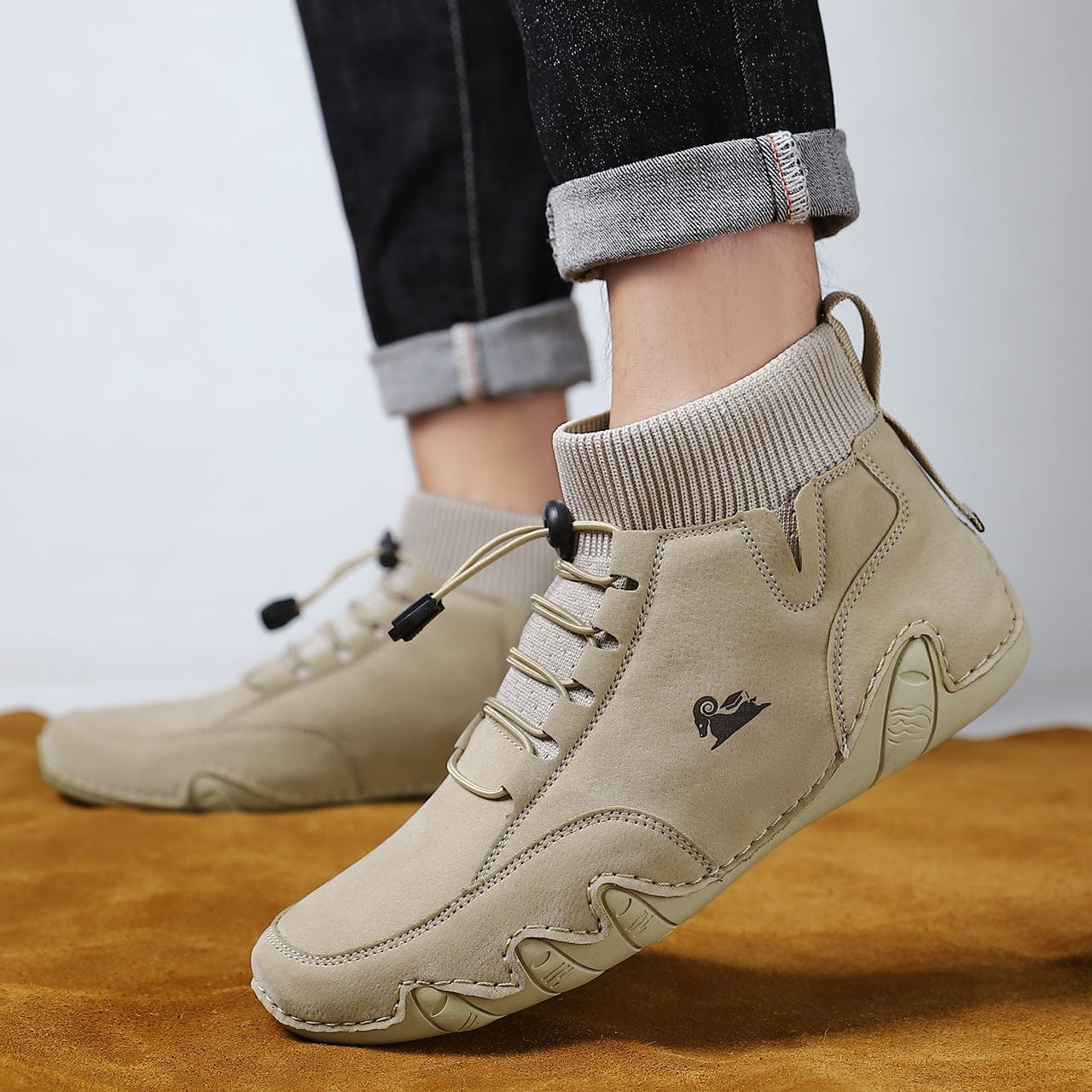 Men’s Lightweight Waterproof Leather Outdoor Walking Shoes – Comfortable High-Top Soft Barefoot Hiking Boots