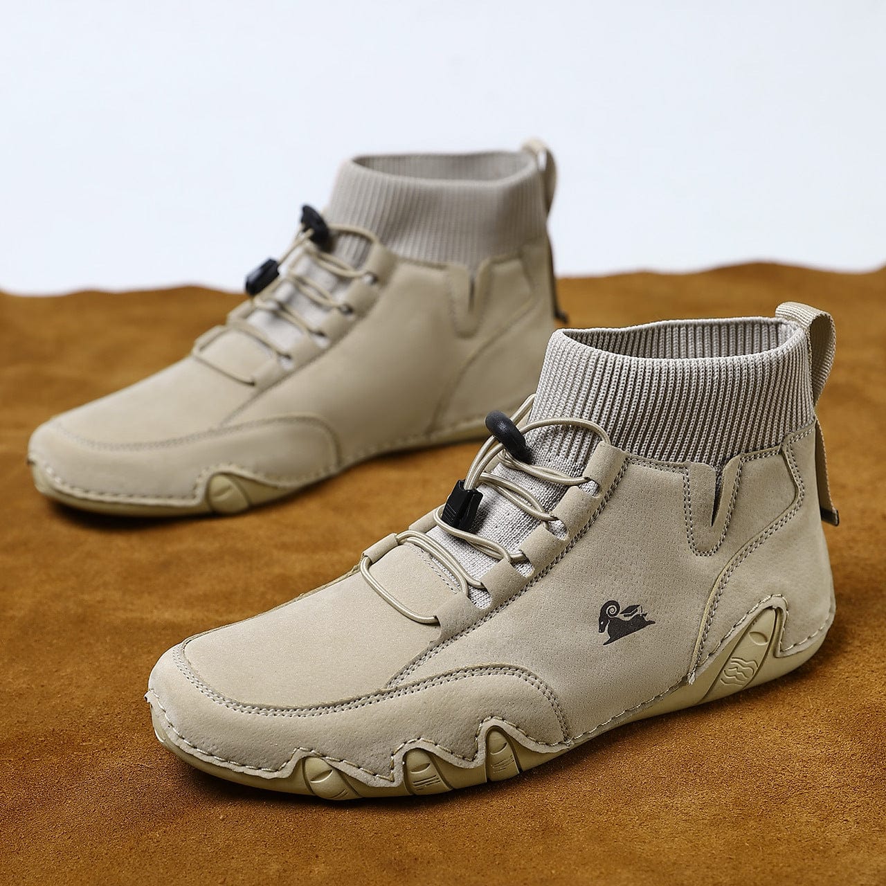 Men’s Lightweight Waterproof Leather Outdoor Walking Shoes – Comfortable High-Top Soft Barefoot Hiking Boots