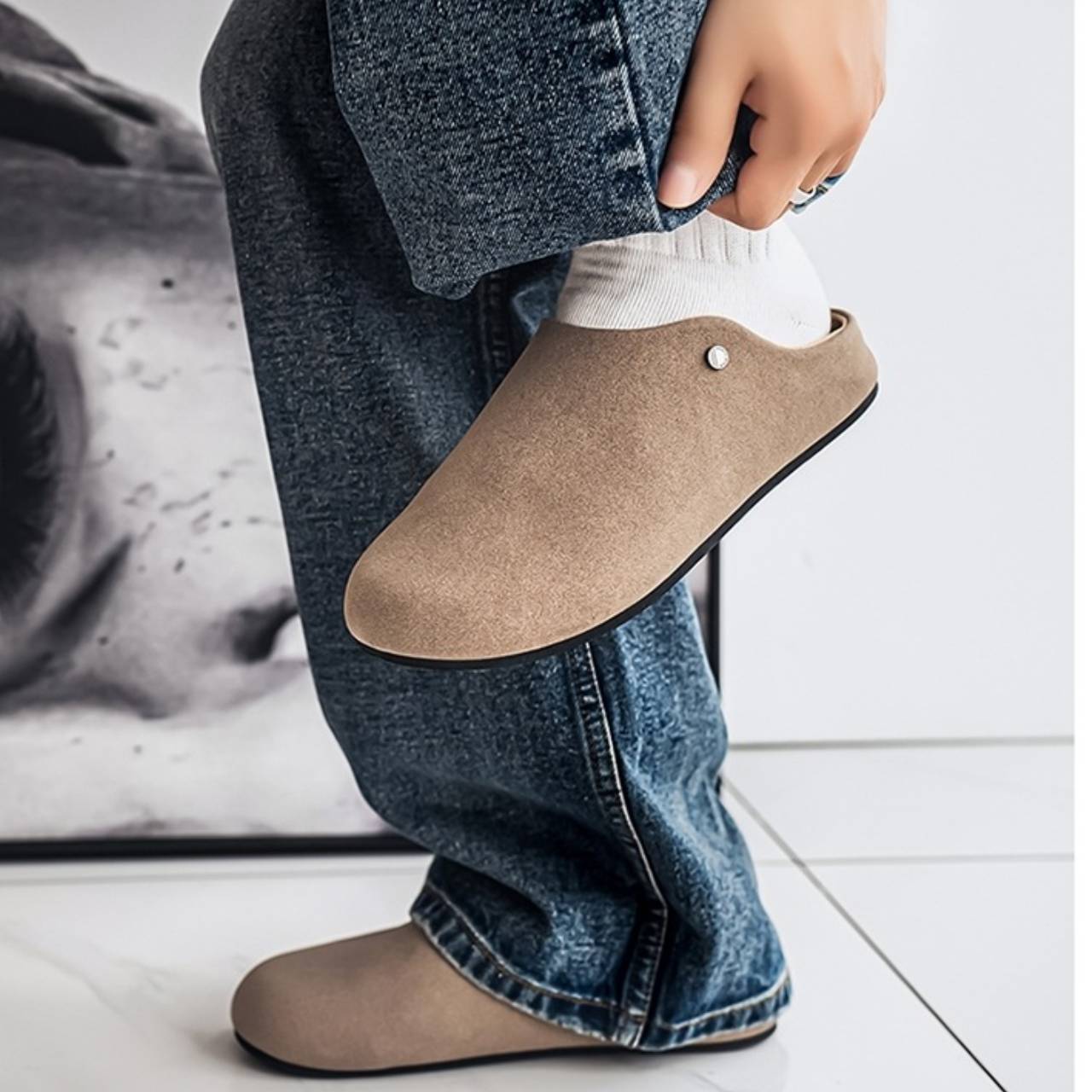 OMYEESE Men's Minimalist Indoor House Slippers – Soft Faux Suede, Warm Lining, Anti-Slip Sole, Cozy Home Shoes for Men