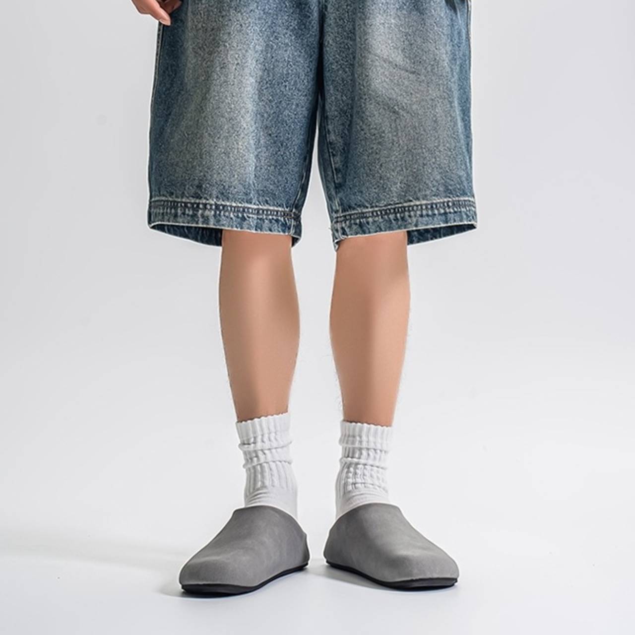 OMYEESE Men's Minimalist Indoor House Slippers – Soft Faux Suede, Warm Lining, Anti-Slip Sole, Cozy Home Shoes for Men