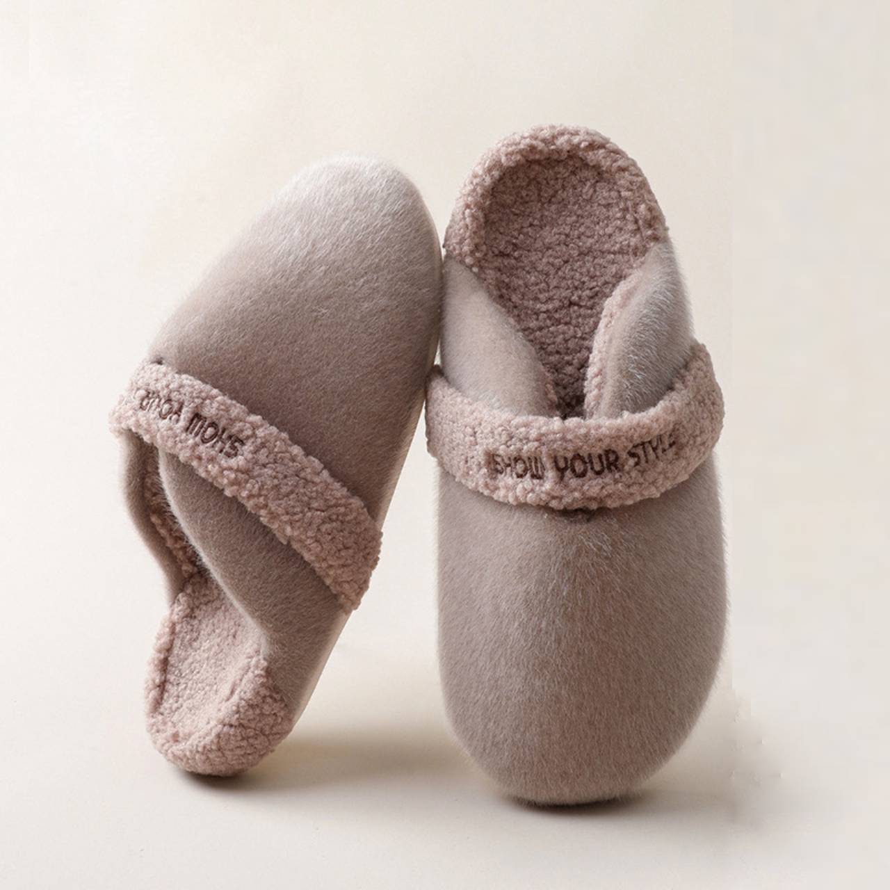Women Cozy Plush Indoor Slippers – Warm Fleece Lining, Anti-Slip Sole, Comfy Cloud-Like House Shoes for Cold Weather