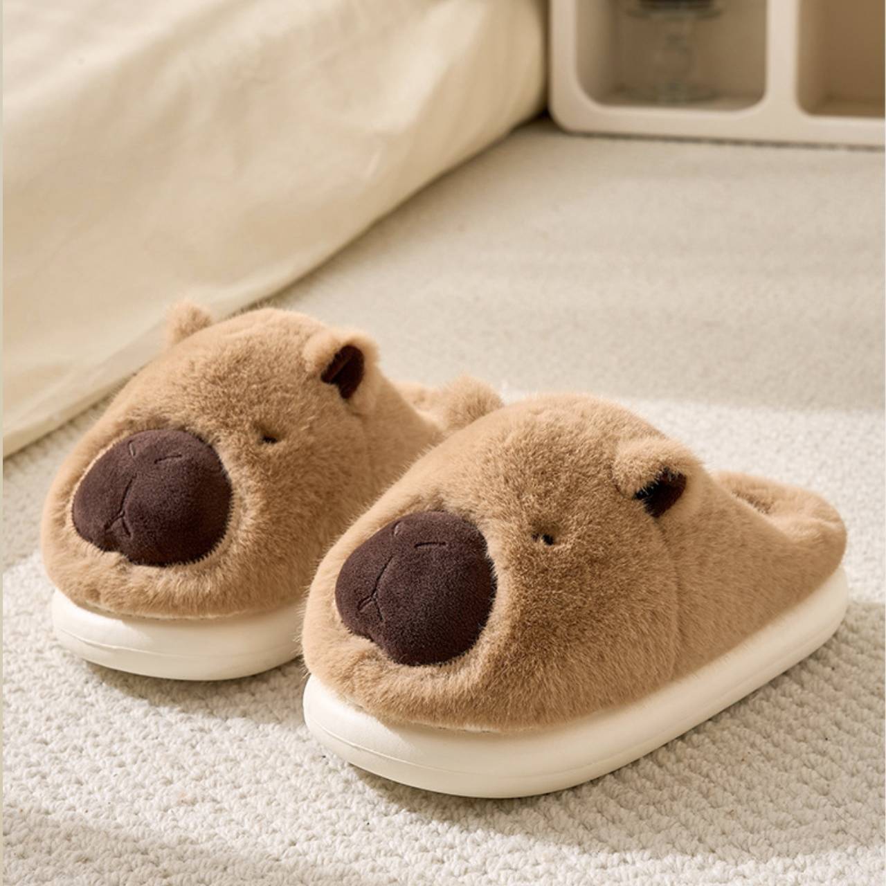 Cute Capybara Plush Slippers – Warm Fuzzy Winter House Shoes, Slip-On Cozy Animal Slippers for Women & Teens
