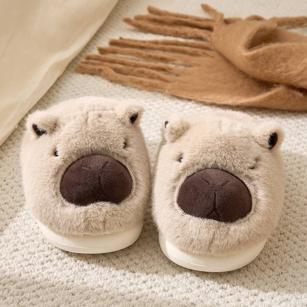Cute Capybara Plush Slippers – Warm Fuzzy Winter House Shoes, Slip-On Cozy Animal Slippers for Women & Teens