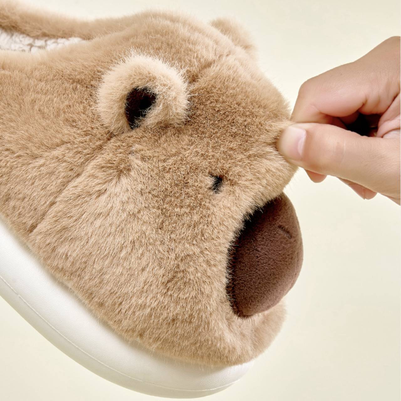 Cute Capybara Plush Slippers – Warm Fuzzy Winter House Shoes, Slip-On Cozy Animal Slippers for Women & Teens