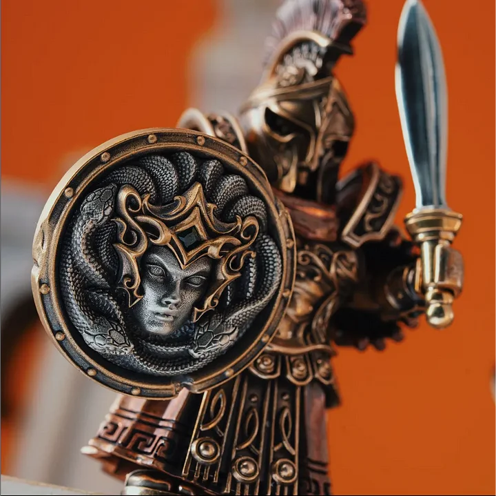 Spartan Warrior Bronze Copper Figurine – Magnetic Desk Decor Detachable Metal Collectible