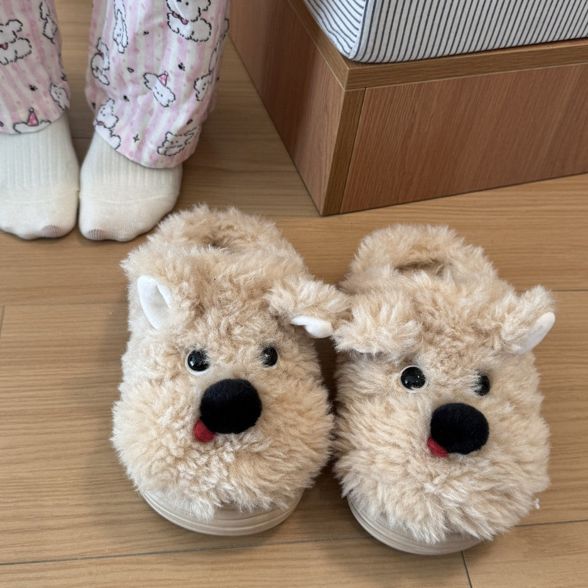 Cute Puppy Plush Slippers – Soft Furry Animal House Shoes, Warm Winter Cozy Slip-On Slippers for Women