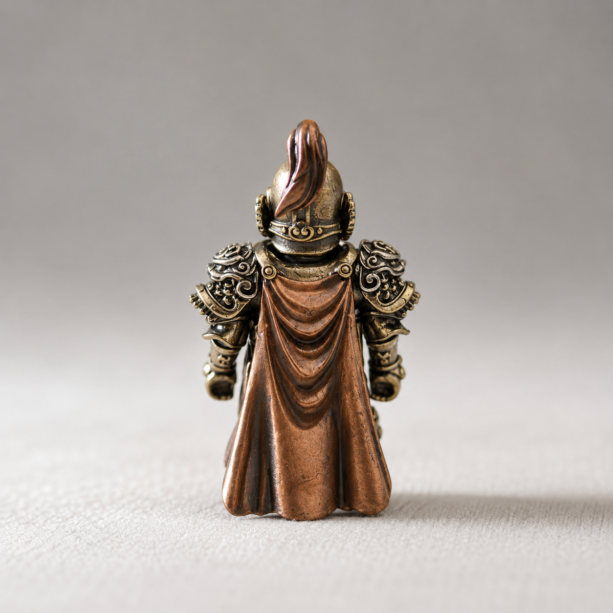 OMYEESE™ Song General Magnetic Metal Desk Sculpture